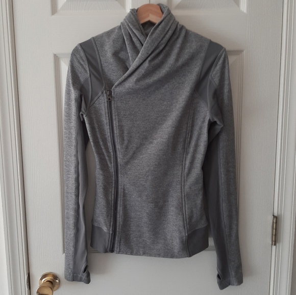lululemon athletica Jackets & Blazers - Lululemon Heathered Slate Bhakti Jacket Size 6
